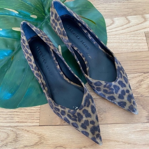 Veronica Beard Fontaine Leopard Print Low Kitten Heels Size 6.5 - Picture 3 of 10